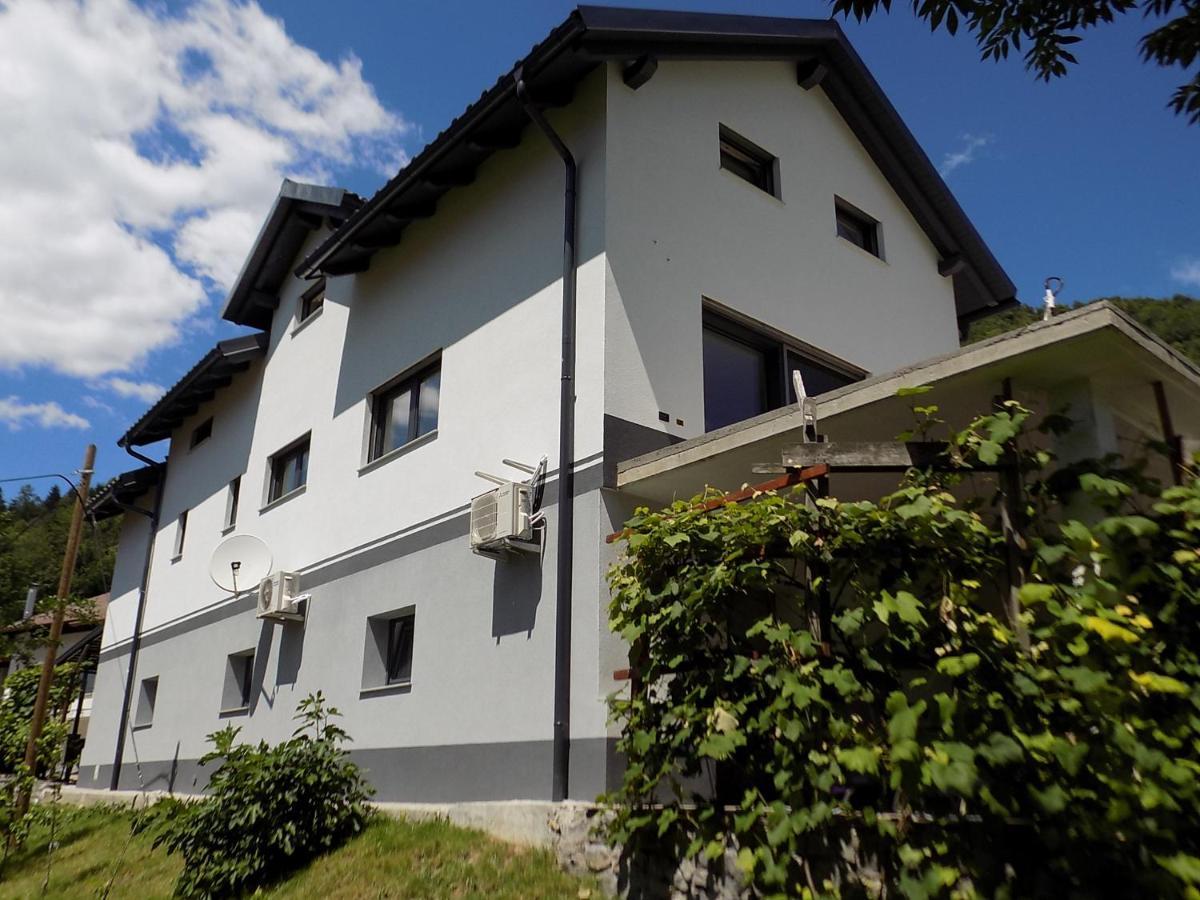 Apartment Pri Ruscu Tolmin Esterno foto