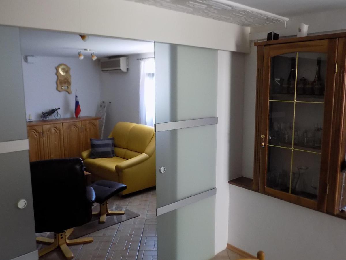 Apartment Pri Ruscu Tolmin Esterno foto