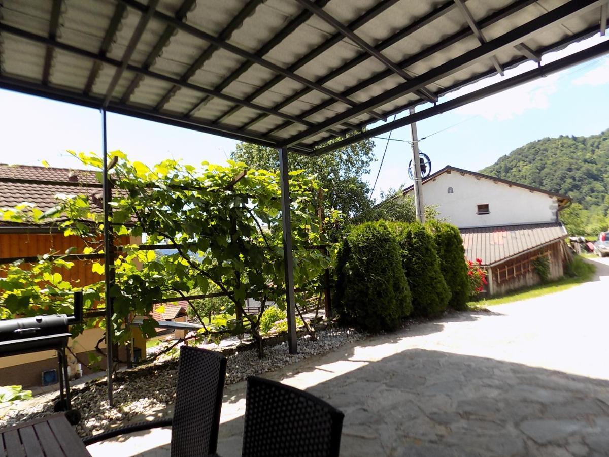 Apartment Pri Ruscu Tolmin Esterno foto